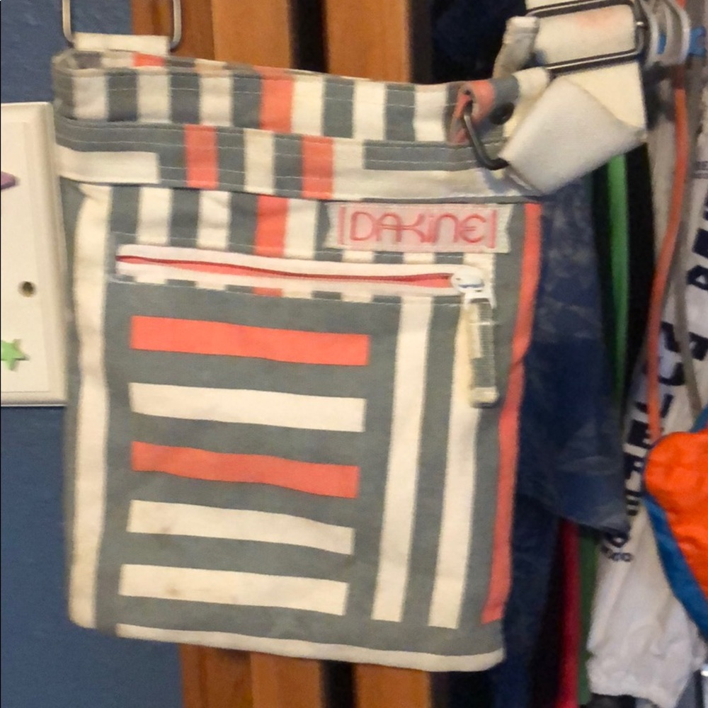 Dakine small purse/bag